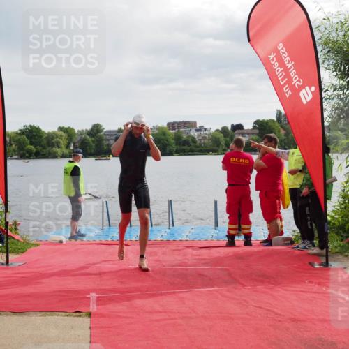16.06.2024 - 7 Türme Triathlon KatJ http://msf.ph/oto/6326129 16.06.2024 09:38:29 Schwimmen 2, 84, 108, 111, 131 meine-sportfotos.de