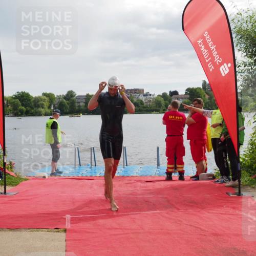16.06.2024 - 7 Türme Triathlon KatJ http://msf.ph/oto/6326139 16.06.2024 09:38:30 Schwimmen 2, 84, 108, 111, 131 meine-sportfotos.de