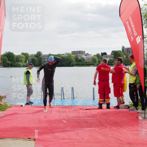 16.06.2024 - 7 Türme Triathlon KatJ http://msf.ph/oto/6326218 16.06.2024 09:38:39 Schwimmen 108, 111 meine-sportfotos.de