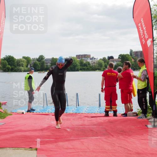 16.06.2024 - 7 Türme Triathlon KatJ http://msf.ph/oto/6326238 16.06.2024 09:38:40 Schwimmen 108, 111 meine-sportfotos.de