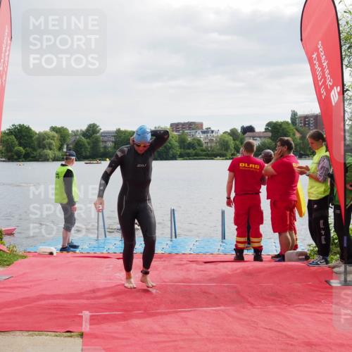16.06.2024 - 7 Türme Triathlon KatJ http://msf.ph/oto/6326242 16.06.2024 09:38:40 Schwimmen 108, 111 meine-sportfotos.de