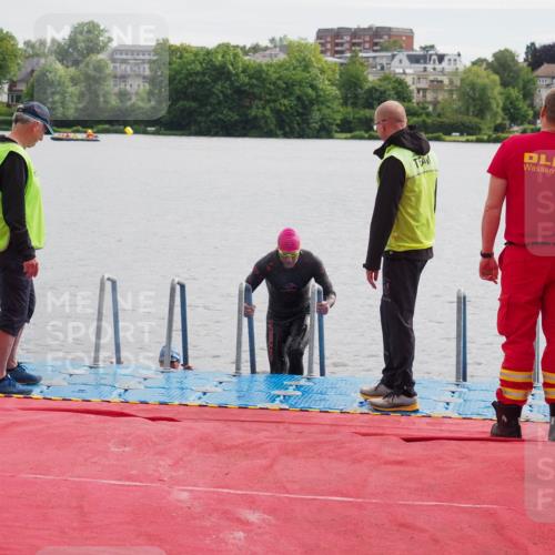 16.06.2024 - 7 Türme Triathlon KatJ http://msf.ph/oto/6326280 16.06.2024 09:38:47 Schwimmen 108, 111, 120 meine-sportfotos.de