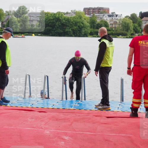16.06.2024 - 7 Türme Triathlon KatJ http://msf.ph/oto/6326294 16.06.2024 09:38:48 Schwimmen 108, 111, 120 meine-sportfotos.de