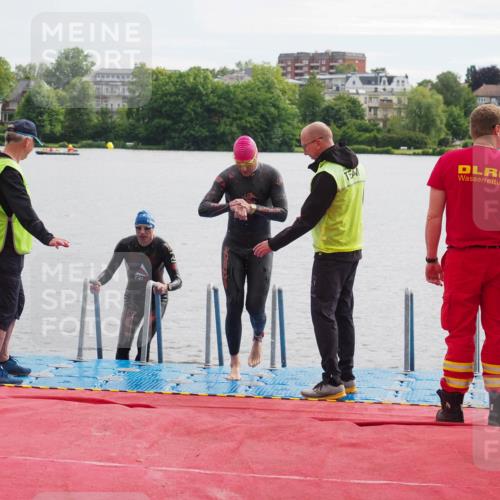 16.06.2024 - 7 Türme Triathlon KatJ http://msf.ph/oto/6326323 16.06.2024 09:38:50 Schwimmen 108, 111, 120 meine-sportfotos.de