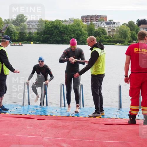 16.06.2024 - 7 Türme Triathlon KatJ http://msf.ph/oto/6326330 16.06.2024 09:38:50 Schwimmen 108, 111, 120 meine-sportfotos.de