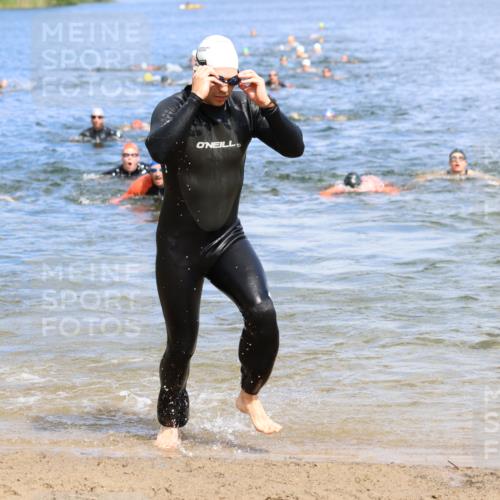 16.06.2024 - 26. Vierlanden-Triathlon Strokosch-Dieckow http://msf.ph/oto/6326334 16.06.2024 10:58:57 Schwimmen 251, 304, 317, 320, 322, 251, 304, 317, 320, 322 meine-sportfotos.de