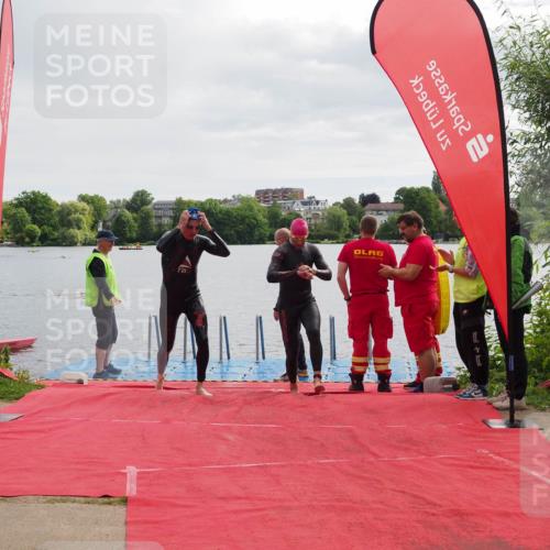 16.06.2024 - 7 Türme Triathlon KatJ http://msf.ph/oto/6326368 16.06.2024 09:38:55 Schwimmen 108, 111, 120 meine-sportfotos.de