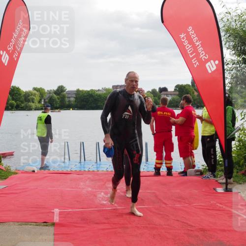 16.06.2024 - 7 Türme Triathlon KatJ http://msf.ph/oto/6326408 16.06.2024 09:38:57 Schwimmen 108, 111, 120 meine-sportfotos.de