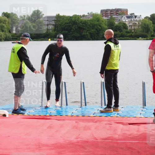 16.06.2024 - 7 Türme Triathlon KatJ http://msf.ph/oto/6326474 16.06.2024 09:39:27 Schwimmen 120, 135 meine-sportfotos.de