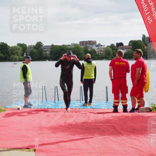16.06.2024 - 7 Türme Triathlon KatJ http://msf.ph/oto/6326503 16.06.2024 09:39:30 Schwimmen 120, 135 meine-sportfotos.de