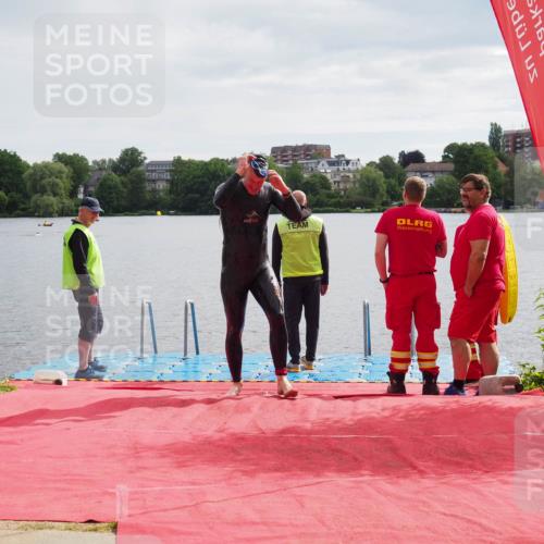 16.06.2024 - 7 Türme Triathlon KatJ http://msf.ph/oto/6326516 16.06.2024 09:39:31 Schwimmen 135 meine-sportfotos.de