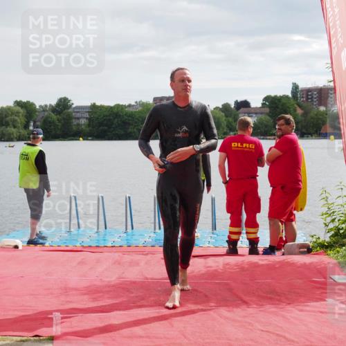 16.06.2024 - 7 Türme Triathlon KatJ http://msf.ph/oto/6326550 16.06.2024 09:39:32 Schwimmen 135 meine-sportfotos.de