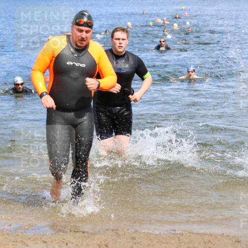 16.06.2024 - 26. Vierlanden-Triathlon Strokosch-Dieckow http://msf.ph/oto/6326554 16.06.2024 10:59:09 Schwimmen 247, 262, 270, 304, 315, 325, 351, 247, 262, 270, 304, 315, 325, 351 meine-sportfotos.de
