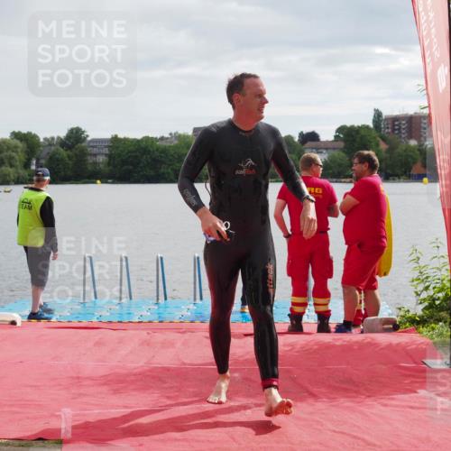 16.06.2024 - 7 Türme Triathlon KatJ http://msf.ph/oto/6326561 16.06.2024 09:39:33 Schwimmen 135 meine-sportfotos.de