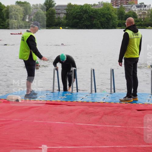 16.06.2024 - 7 Türme Triathlon KatJ http://msf.ph/oto/6326577 16.06.2024 09:41:12 Schwimmen 89, 109, 119, 137, 138 meine-sportfotos.de