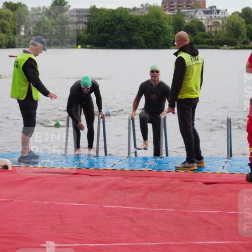 16.06.2024 - 7 Türme Triathlon KatJ http://msf.ph/oto/6326627 16.06.2024 09:41:17 Schwimmen 89, 109, 119, 137, 138 meine-sportfotos.de