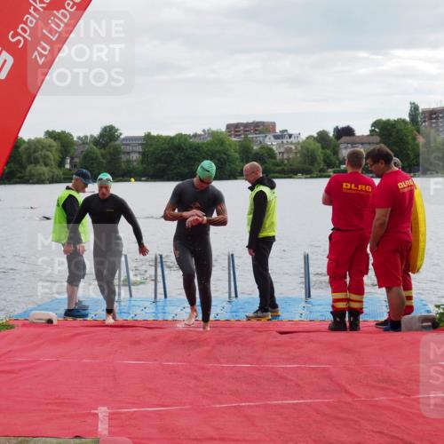 16.06.2024 - 7 Türme Triathlon KatJ http://msf.ph/oto/6326654 16.06.2024 09:41:20 Schwimmen 89, 109, 119, 137, 138 meine-sportfotos.de