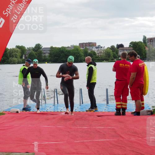 16.06.2024 - 7 Türme Triathlon KatJ http://msf.ph/oto/6326657 16.06.2024 09:41:20 Schwimmen 89, 109, 119, 137, 138 meine-sportfotos.de