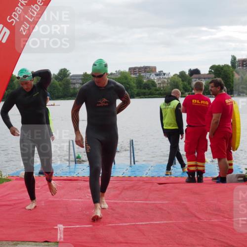 16.06.2024 - 7 Türme Triathlon KatJ http://msf.ph/oto/6326685 16.06.2024 09:41:22 Schwimmen 89, 109, 119, 137, 138 meine-sportfotos.de