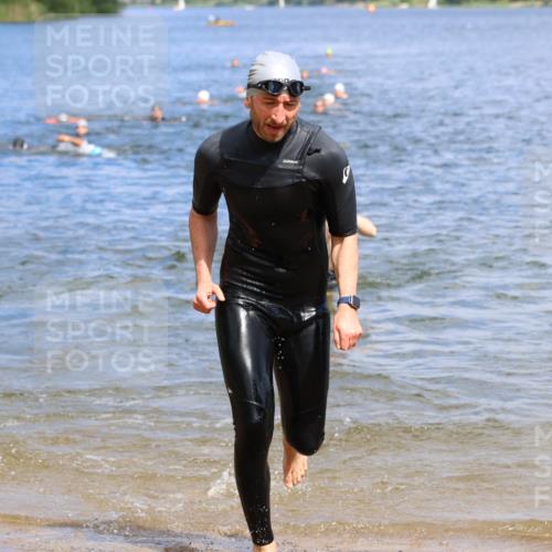 16.06.2024 - 26. Vierlanden-Triathlon Strokosch-Dieckow http://msf.ph/oto/6326689 16.06.2024 10:59:18 Schwimmen 247, 262, 270, 280, 312, 315, 325, 330, 351, 247, 262, 270, 280, 312, 315, 325, 330, 351 meine-sportfotos.de