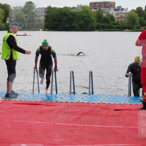 16.06.2024 - 7 Türme Triathlon KatJ http://msf.ph/oto/6326745 16.06.2024 09:41:32 Schwimmen 89, 109, 117, 119, 137 meine-sportfotos.de