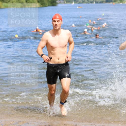 16.06.2024 - 26. Vierlanden-Triathlon Strokosch-Dieckow http://msf.ph/oto/6326755 16.06.2024 10:59:22 Schwimmen 247, 270, 280, 312, 315, 325, 330, 247, 270, 280, 312, 315, 325, 330 meine-sportfotos.de