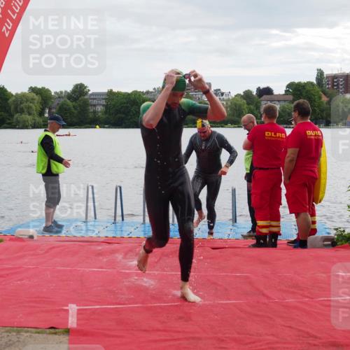 16.06.2024 - 7 Türme Triathlon KatJ http://msf.ph/oto/6326764 16.06.2024 09:41:35 Schwimmen 89, 109, 117, 137 meine-sportfotos.de