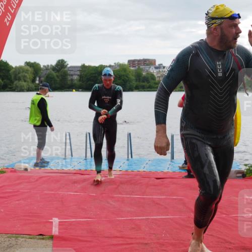 16.06.2024 - 7 Türme Triathlon KatJ http://msf.ph/oto/6326801 16.06.2024 09:41:39 Schwimmen 89, 117, 123, 137 meine-sportfotos.de