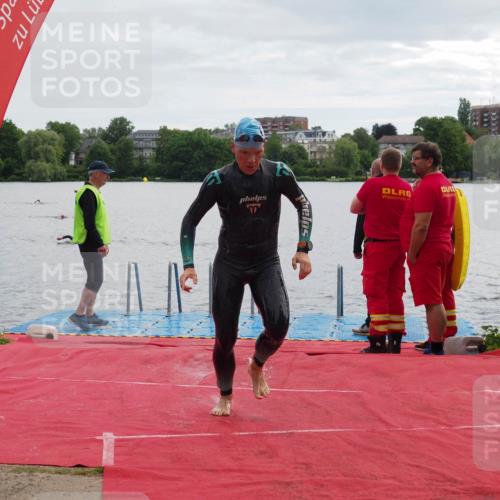 16.06.2024 - 7 Türme Triathlon KatJ http://msf.ph/oto/6326811 16.06.2024 09:41:40 Schwimmen 89, 117, 123, 137 meine-sportfotos.de