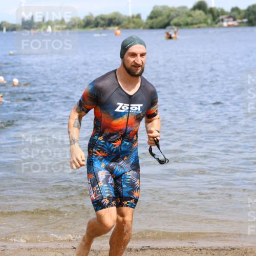 16.06.2024 - 26. Vierlanden-Triathlon Strokosch-Dieckow http://msf.ph/oto/6326846 16.06.2024 10:59:40 Schwimmen 230, 271, 285, 230, 271, 285 meine-sportfotos.de