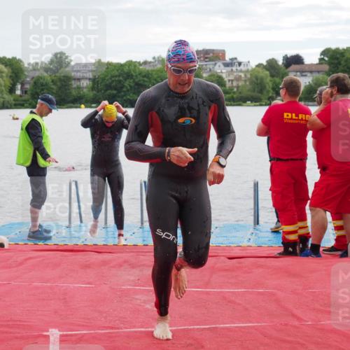 16.06.2024 - 7 Türme Triathlon KatJ http://msf.ph/oto/6326873 16.06.2024 09:42:12 Schwimmen 117, 123 meine-sportfotos.de