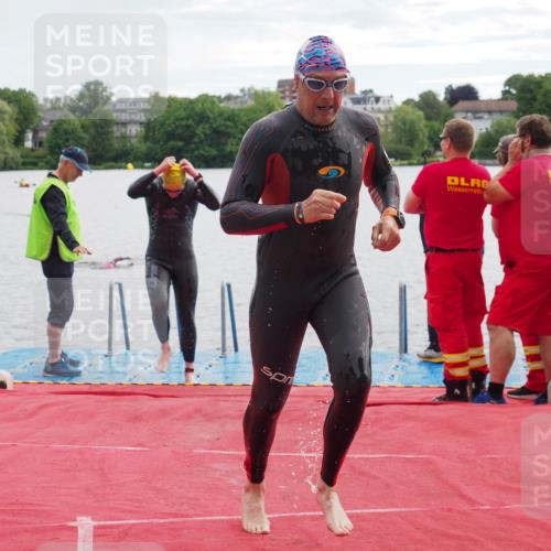 16.06.2024 - 7 Türme Triathlon KatJ http://msf.ph/oto/6326876 16.06.2024 09:42:12 Schwimmen 117, 123 meine-sportfotos.de
