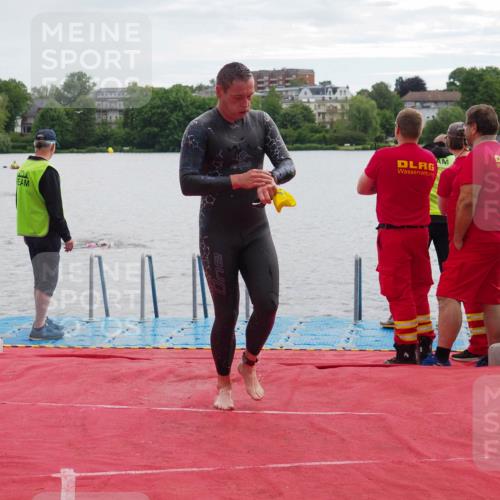 16.06.2024 - 7 Türme Triathlon KatJ http://msf.ph/oto/6326905 16.06.2024 09:42:14 Schwimmen 117, 123 meine-sportfotos.de