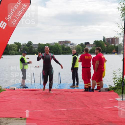 16.06.2024 - 7 Türme Triathlon KatJ http://msf.ph/oto/6326993 16.06.2024 09:42:45 Schwimmen 3, 90 meine-sportfotos.de