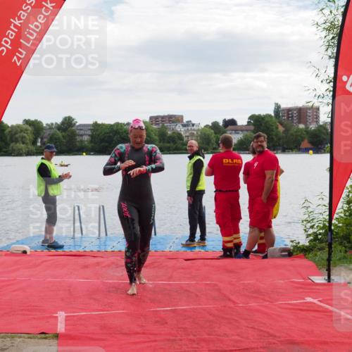 16.06.2024 - 7 Türme Triathlon KatJ http://msf.ph/oto/6327021 16.06.2024 09:42:46 Schwimmen 3, 90 meine-sportfotos.de