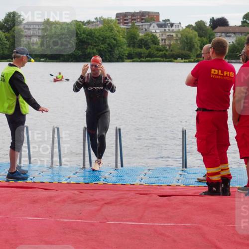 16.06.2024 - 7 Türme Triathlon KatJ http://msf.ph/oto/6327072 16.06.2024 09:43:21 Schwimmen 3 meine-sportfotos.de