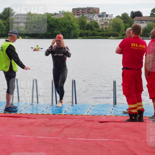 16.06.2024 - 7 Türme Triathlon KatJ http://msf.ph/oto/6327075 16.06.2024 09:43:21 Schwimmen 3 meine-sportfotos.de