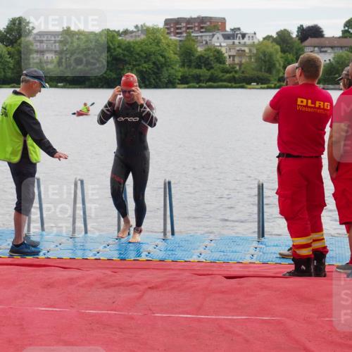 16.06.2024 - 7 Türme Triathlon KatJ http://msf.ph/oto/6327082 16.06.2024 09:43:21 Schwimmen 3 meine-sportfotos.de