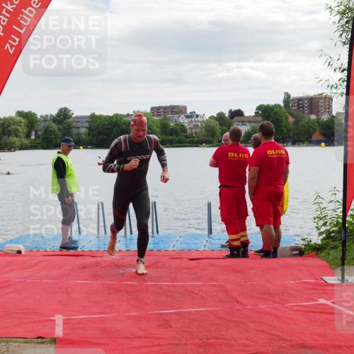 16.06.2024 - 7 Türme Triathlon KatJ http://msf.ph/oto/6327093 16.06.2024 09:43:24 Schwimmen 3 meine-sportfotos.de