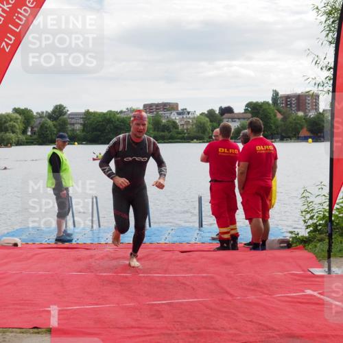 16.06.2024 - 7 Türme Triathlon KatJ http://msf.ph/oto/6327096 16.06.2024 09:43:24 Schwimmen 3 meine-sportfotos.de