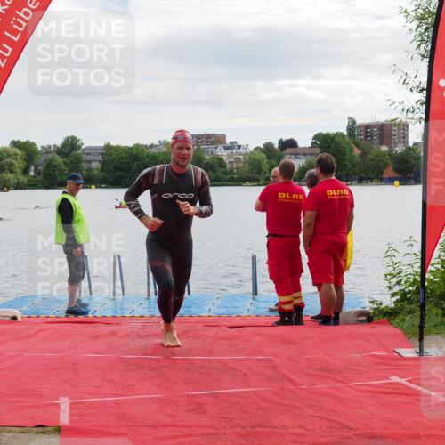 16.06.2024 - 7 Türme Triathlon KatJ http://msf.ph/oto/6327099 16.06.2024 09:43:24 Schwimmen 3 meine-sportfotos.de