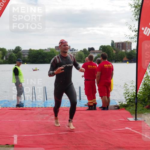 16.06.2024 - 7 Türme Triathlon KatJ http://msf.ph/oto/6327108 16.06.2024 09:43:25 Schwimmen 3 meine-sportfotos.de