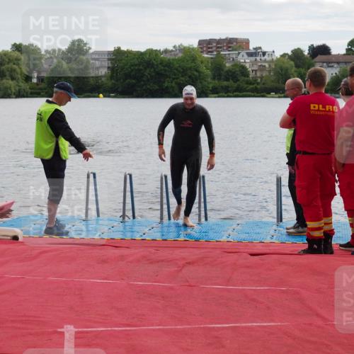 16.06.2024 - 7 Türme Triathlon KatJ http://msf.ph/oto/6327150 16.06.2024 09:44:19 Schwimmen 112, 122, 125, 127 meine-sportfotos.de