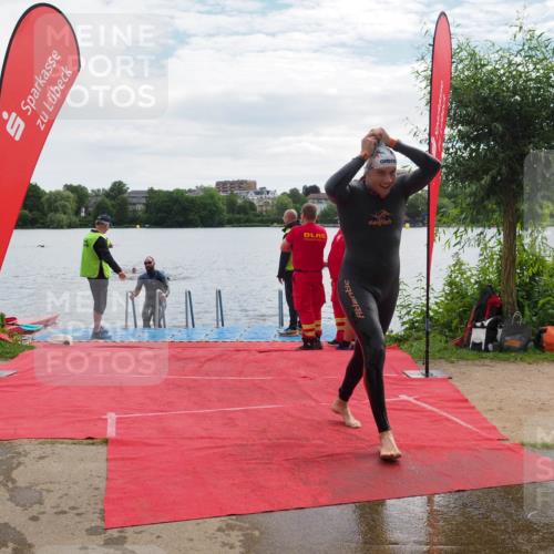 16.06.2024 - 7 Türme Triathlon KatJ http://msf.ph/oto/6327231 16.06.2024 09:44:24 Schwimmen 112, 122, 125, 127 meine-sportfotos.de