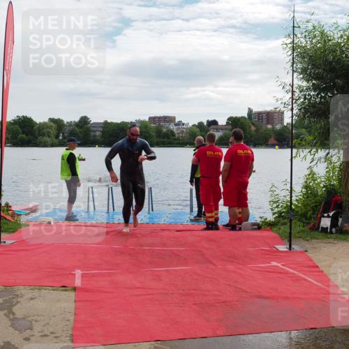 16.06.2024 - 7 Türme Triathlon KatJ http://msf.ph/oto/6327244 16.06.2024 09:44:29 Schwimmen 112, 122, 125, 127 meine-sportfotos.de