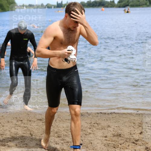 16.06.2024 - 26. Vierlanden-Triathlon Strokosch-Dieckow http://msf.ph/oto/6327250 16.06.2024 10:59:56 Schwimmen 230, 232, 242, 246, 248, 261, 284, 285, 286, 335, 337, 230, 232, 242, 246, 248, 261, 284, 285, 286, 335, 337 meine-sportfotos.de