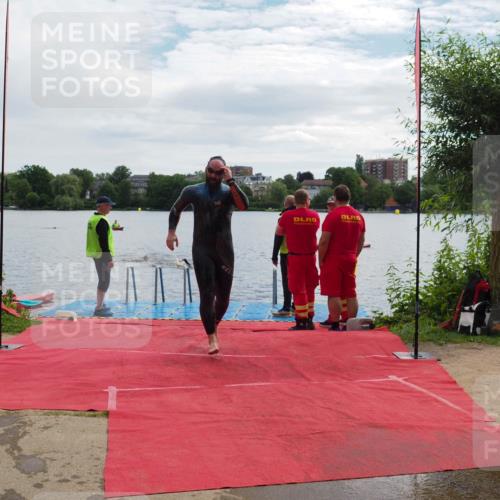 16.06.2024 - 7 Türme Triathlon KatJ http://msf.ph/oto/6327258 16.06.2024 09:44:30 Schwimmen 112, 122, 125, 127 meine-sportfotos.de