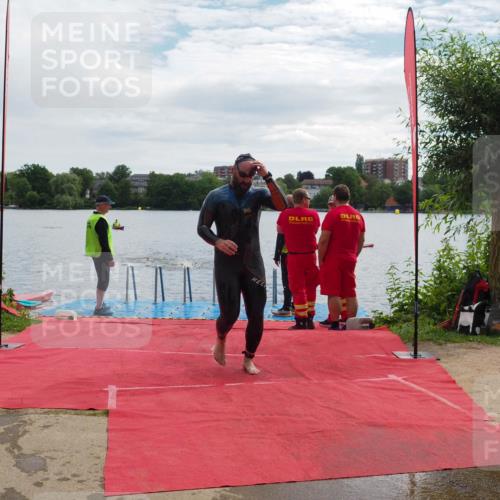 16.06.2024 - 7 Türme Triathlon KatJ http://msf.ph/oto/6327269 16.06.2024 09:44:30 Schwimmen 112, 122, 125, 127 meine-sportfotos.de