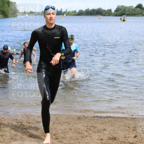 16.06.2024 - 26. Vierlanden-Triathlon Strokosch-Dieckow http://msf.ph/oto/6327280 16.06.2024 10:59:57 Schwimmen 230, 232, 242, 246, 248, 261, 284, 285, 286, 335, 337, 230, 232, 242, 246, 248, 261, 284, 285, 286, 335, 337 meine-sportfotos.de