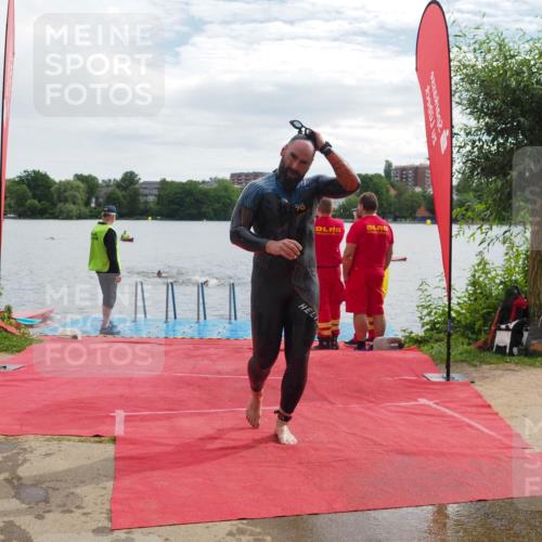 16.06.2024 - 7 Türme Triathlon KatJ http://msf.ph/oto/6327283 16.06.2024 09:44:31 Schwimmen 112, 122, 125, 127 meine-sportfotos.de